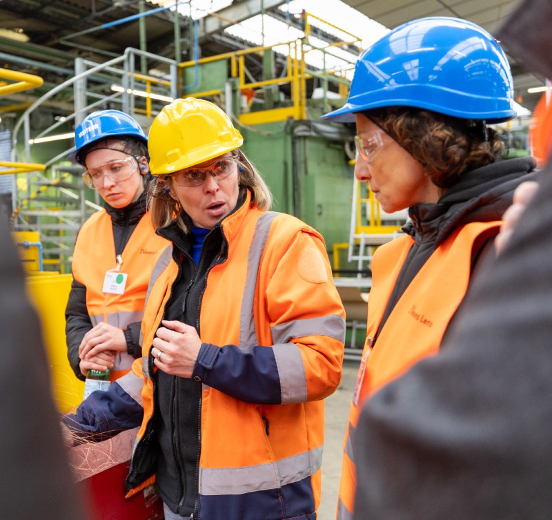 Women visiting Nexans factory